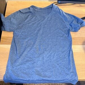 lululemon athletica Heathered Blue Short Sleeve Tee